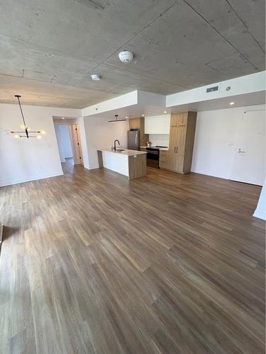 3 bedrooms apartment for rent in Laval — photo 2