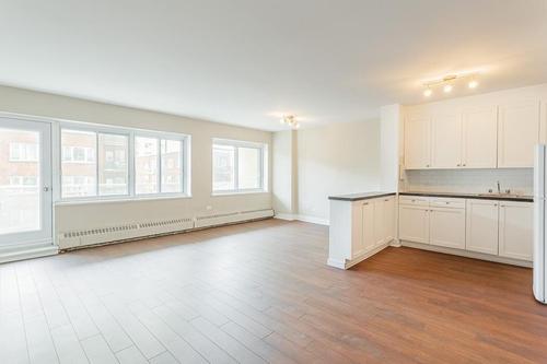 Studio for rent in Montreal - Côte-des-Neiges–Notre-Dame-de-Grâce — photo 17