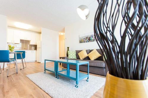 2 bedrooms apartment for rent in Montreal - Ville-Marie — photo 9