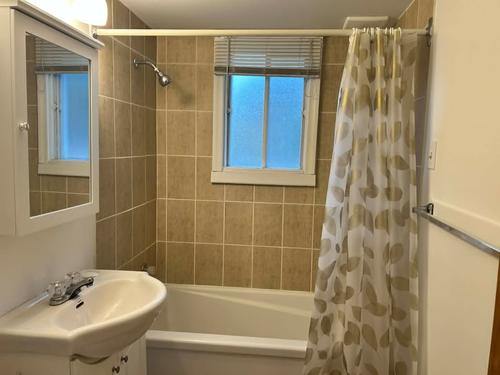 2 bedrooms apartment for rent in Laval — photo 12