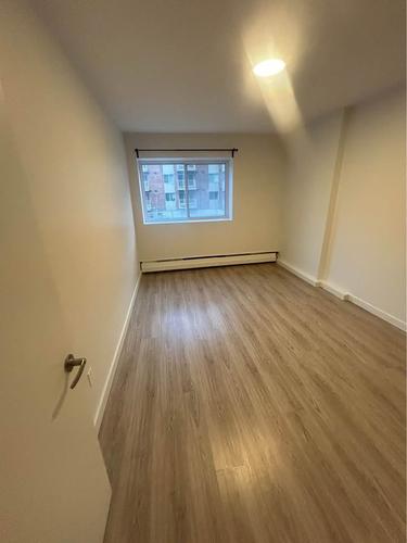 1 bedroom apartment for rent in Montreal - Saint-Laurent — photo 13