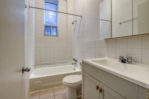 4 bedrooms apartment for rent in Montreal - Le Plateau-Mont-Royal — photo 10