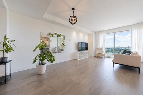2 bedrooms apartment for rent in Laval — photo 11