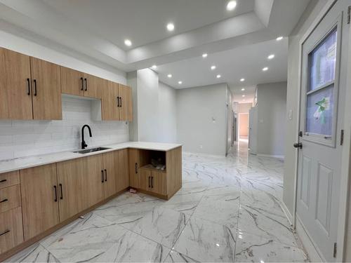 5 bedrooms apartment for rent in Montreal - Le Plateau-Mont-Royal — photo 3