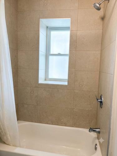 3 bedrooms apartment for rent in Sherbrooke — photo 8