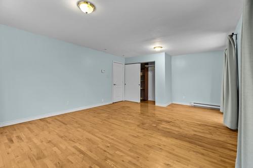 5 bedrooms apartment for rent in Montreal - Côte-des-Neiges–Notre-Dame-de-Grâce — photo 14