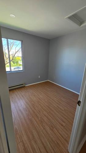 2 bedrooms apartment for rent in Laval — photo 5