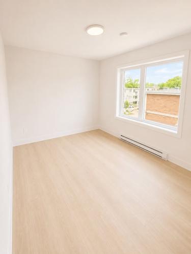 Appartement de 3 chambres à louer à Longueuil — photo 8