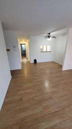 2 bedrooms apartment for rent in Laval — photo 10