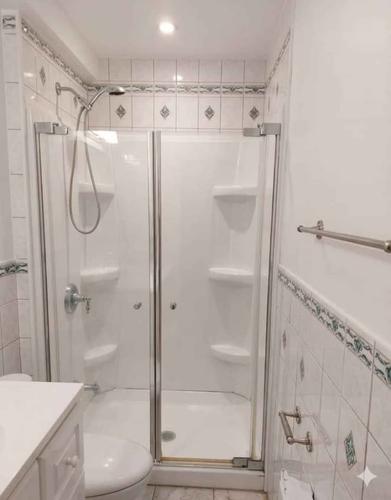 4 bedrooms apartment for rent in Laval — photo 13