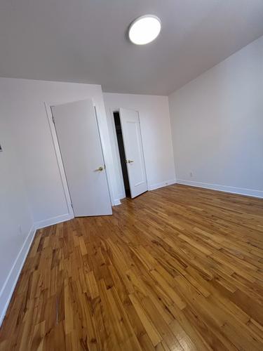 2 bedrooms apartment for rent in Laval — photo 8
