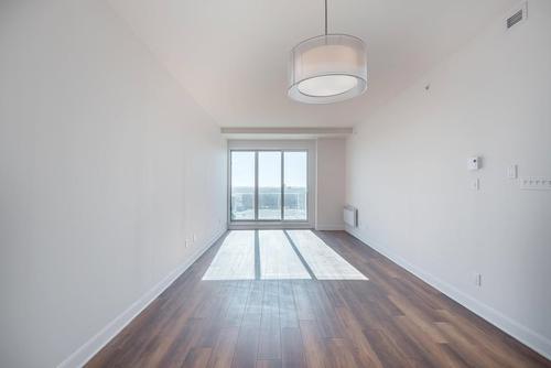 2 bedrooms apartment for rent in Laval — photo 3