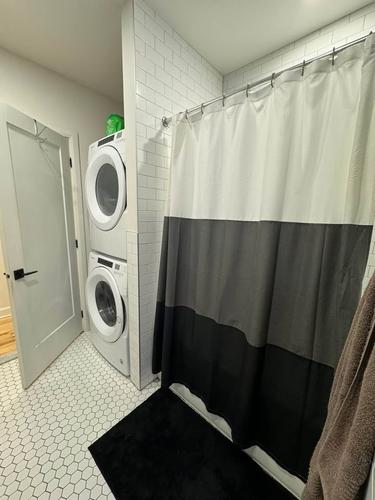 4 bedrooms apartment for rent in Montreal - Le Plateau-Mont-Royal — photo 10