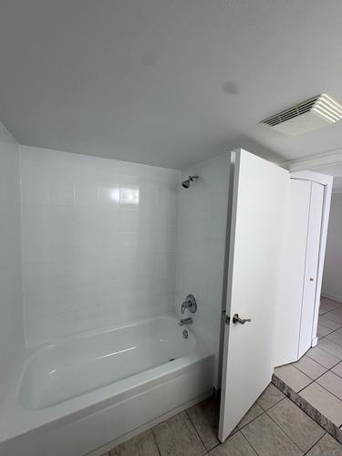 1 bedroom apartment for rent in Montreal - Ville-Marie — photo 7