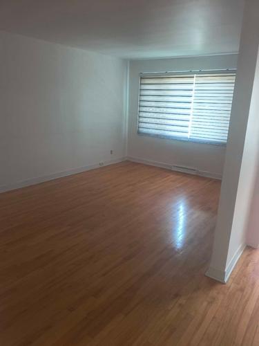 Appartement de 3 chambres à louer à Laval — photo 4